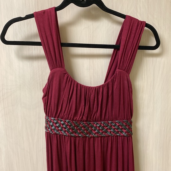 Soprano Maroon Dress Size Small - Picture 2 of 5